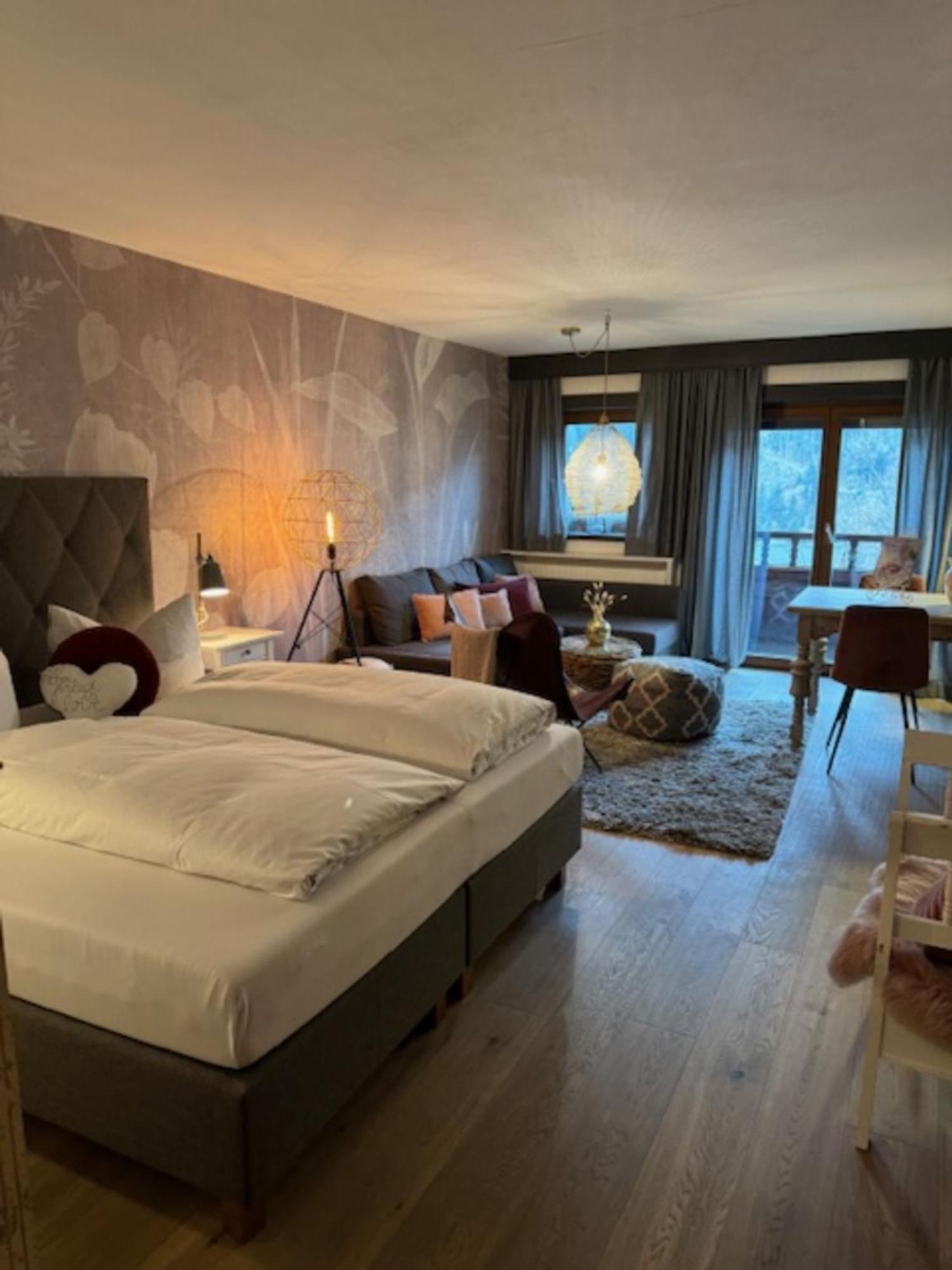 Appartements Im Weiherhof, 阿尔卑巴赫 外观 照片